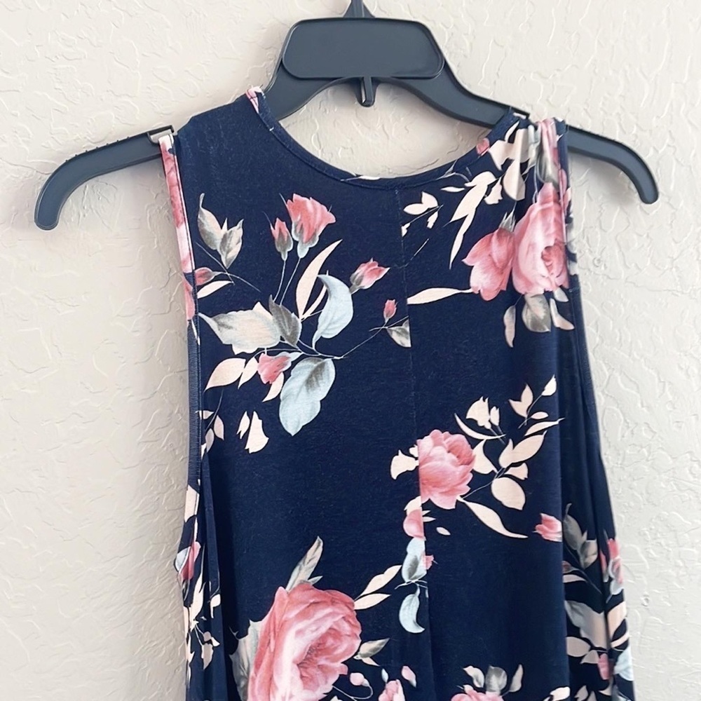 🌿Final Sale Vanilla Bay Dark Blue Floral Dress - Picture 6 of 8